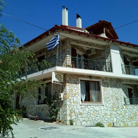 Pensjonat Archontiko Kertezis 3*