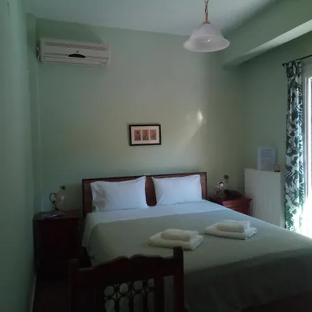 Archontiko Kertezis Kértezi