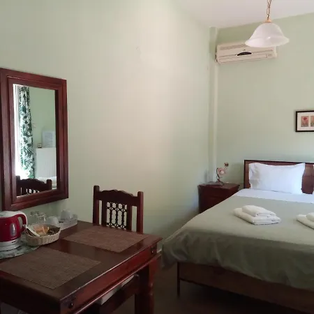 Pensión Archontiko Kertezis