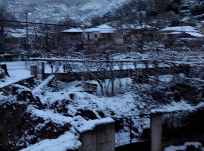 Archontiko Kertezis Kértezi