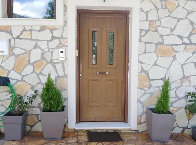 Pensjonat Archontiko Kertezis Kértezi