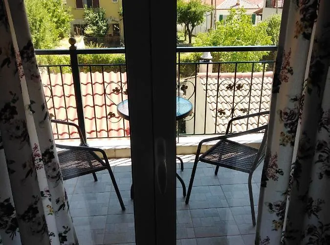 Archontiko Kertezis Penzion Kértezi