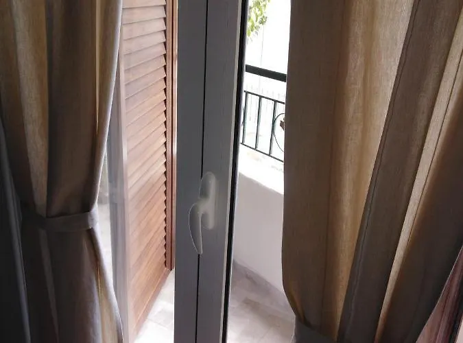 Archontiko Kertezis 3*